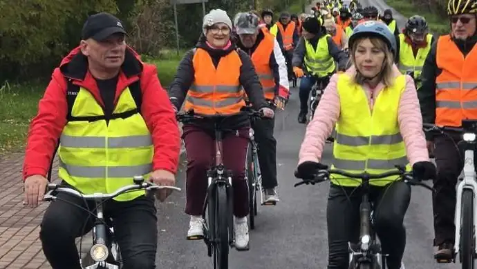 Jesienny rajd rowerowy w Kamieńsku – podsumowanie II Rajdu Pieczonego Ziemniaka