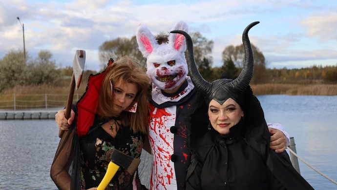 Strach, śmiech i chłód – czyli jak Morsy rozpoczęły sezon