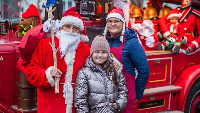 Wolbórz. Miejska choinka i Jarmark Bożonarodzeniowy