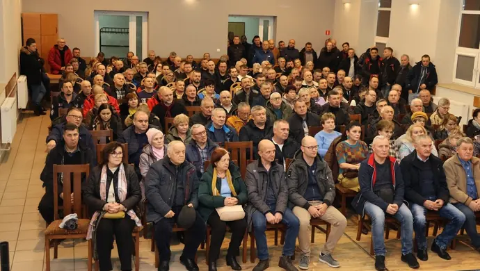 Kamieńsk. Duża frekwencja na spotkaniu z burmistrzem