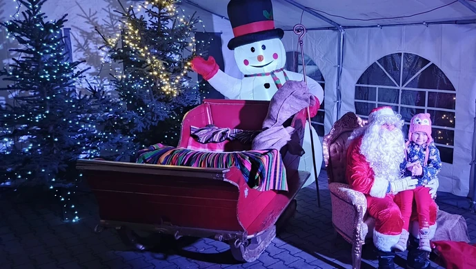  Pies Moszczeniaczek oficjalną maskotką gminy powiatu piotrkowskiego