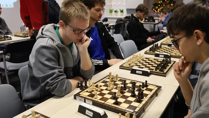 Gwiazdkowy turniej szachowy o Puchar Dyrektora CRE WŁ w Piotrkowie Trybunalskim