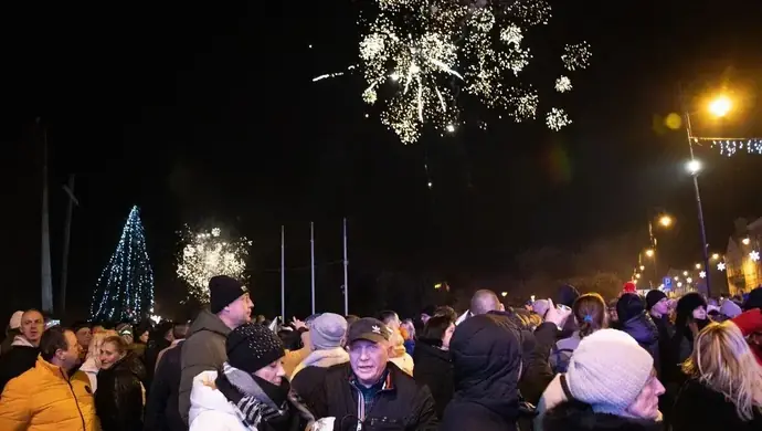 Sylwester pod chmurką w Piotrkowie Trybunalskim. Miasto zaprasza na wspólną potańcówkę