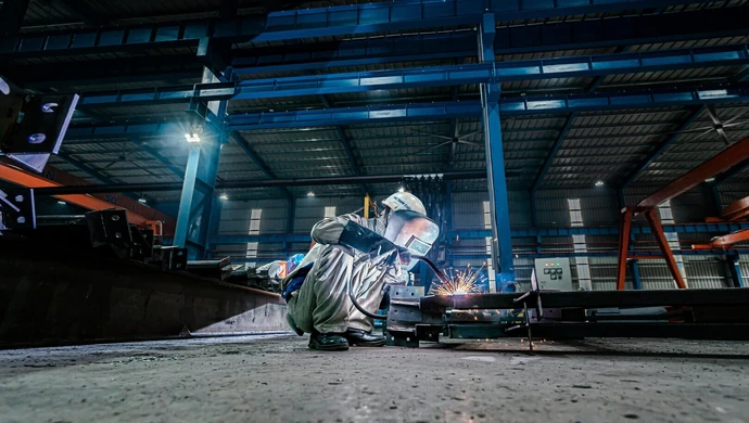 Buty robocze a przepisy BHP – co musisz wiedzieć, zanim wybierzesz konkretny model?