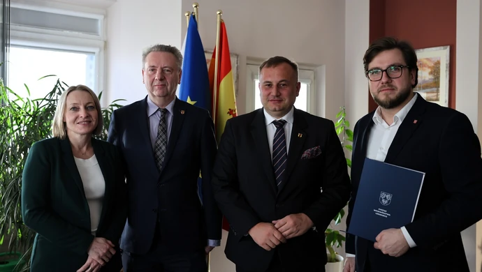 Ponad 40 mln zł dla Piotrkowa Trybunalskiego. Podpisano umowy na kluczowe inwestycje