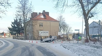 Niebezpiecznie na drogach. Trudne warunki jazdy