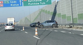 Zderzenie dwóch samochodów na A1 pod Piotrkowem Trybunalskim. Były utrudnienia w ruchu