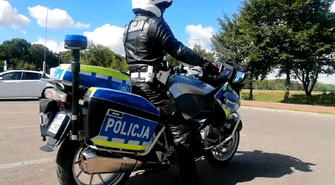 Policja apeluje: Motocyklisto, zadbaj o swoje bezpieczeństwo na drodze!