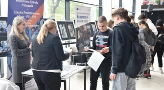 Konkursy i zabawy zorganizowane przez Punkt Informacji Europejskiej w piotrkowskiej Mediatece