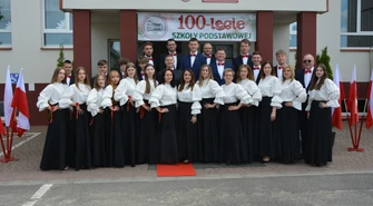Szkoła w Brzozie właśnie obchodziła swój okrągły jubileusz. To już 100 lat jej istnienia 