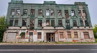 Kamienica przy ul. Wojska Polskiego w Piotrkowie zostanie wyburzona. Utrudnienia w ruchu