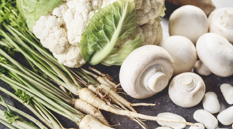 Białe warzywa w kuchni – odkryj zapomniane smaki