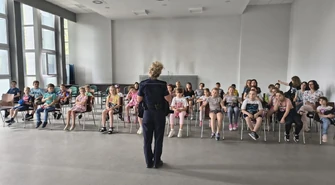 Dzieci z Katolickiej Szkoły Podstawowej odwiedziły Komendę Miejską Policji w Piotrkowie Trybunalskim