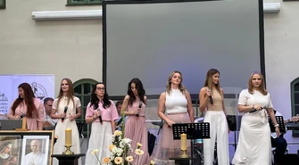 Koncert Chwały i procesja Bożego Ciała w Piotrkowie Trybunalskim. Wspólna modlitwa, muzyka i świadectwo wiary