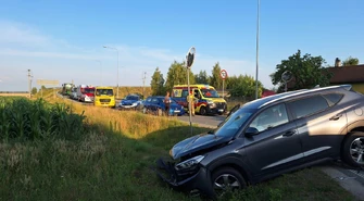 Groźny wypadek w Polichnie. Trzy samochody zderzyły się na zjeździe z S8, wśród rannych dziecko