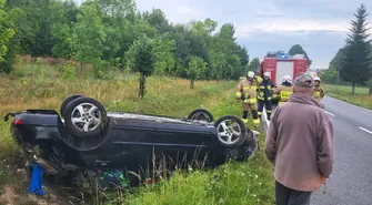 Dachowanie w Łęcznie. 23-latek wpadł do rowu, próbując ominąć zwierzę