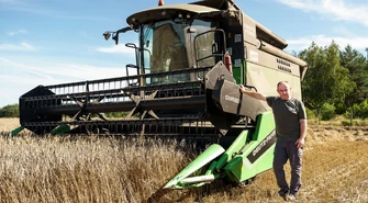 Żniwa w Łódzkiem na finiszu. Rolnicy musieli sobie radzić z niesprzyjającą pogodą