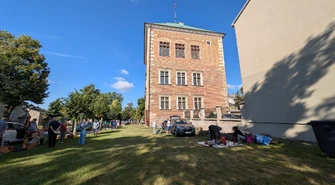 Co można było kupić na Piotrkowskiej Giełdzie Staroci?