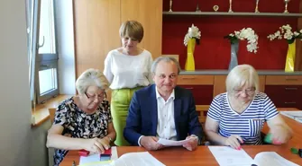 Z pokolenia na pokolenie  – kolejny, międzypokoleniowy projekt realizowany przez Stowarzyszenie Klub Seniora Gorzkowice