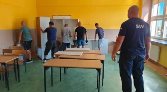 Wspólna przeprowadzka – osadzeni z Golesz wspierają lokalną społeczność