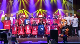 Piotrcovia i Piotrkowianin zaprezentowali się kibicom na piotrkowskim Rynku 