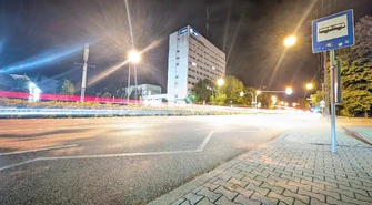 Nocne wyścigi w Piotrkowie. Czy policja reaguje na zarzuty mieszkańców?