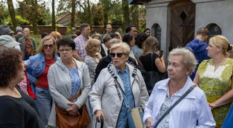 Wyjątkowy spacer po cmentarzu żydowskim w Piotrkowie