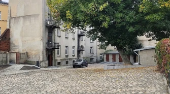 Podwórze przy Placu Niepodległości 5 zyskało nowe oblicze