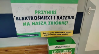 Akcja ekologiczna w ZSP CKU Szydłów – zbierają  elektrośmieci