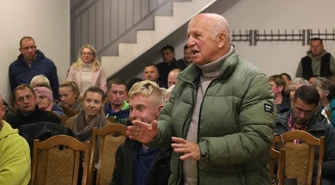 Protest mieszkańców przeciw budowie fermy drobiu w Prucheńsku Dużym