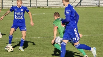 Piłka nożna. Remis Polonii Piotrków, wygrana Concordii ze Skalnikiem Sulejów