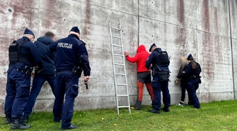 Pożar i udaremniona ucieczka osadzonego w piotrkowskim areszcie 