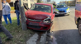 Wypadek przed pasami w Al. Piłsudskiego. Jedna osoba źle się poczuła