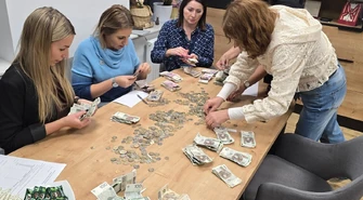 Udana kwesta w Kamieńsku. Zbierano na renowację nagrobku bohatera