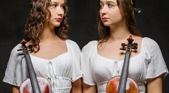 Siostry Kafar: Skromne początki, wielki talent i najnowszy singiel „Z Tobą”