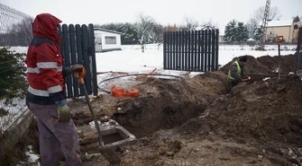 Ruszyła budowa nowego chodnika w Szydłowie w gminie Grabica