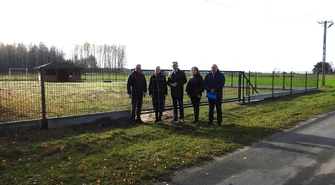 Zakończono budowę ogrodzenia wokół altany i placu zabaw w Kalinkowie