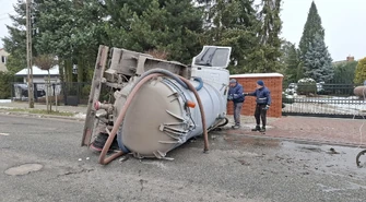 By uniknąć potrącenia cyklisty doprowadził do dachowania pojazdu. Kierowca ukarany mandatem 