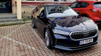 Prezydent pojedzie nowym autem. Skoda Superb zastąpiła Peugeota 508
