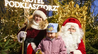 Dzień rodzinny - dźwięki, spotkania i tradycja na V Jarmarku Bożonarodzeniowym w Sulejowie