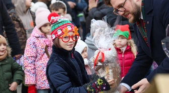 Wielki Jarmark Bożonarodzeniowy w Rynku Trybunalskim. Sprawdź co organizatorzy i wystawcy przygotowali dla mieszkańców! 