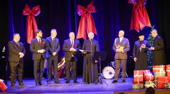 Piękna wigilia Urzędu Miasta w Miejskim Ośrodku Kultury ZDJĘCIA