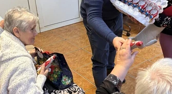 Piękna akcja przed świętami. 200 paczek dla mieszkańców DPS w Poniatowie i Łochyńsku