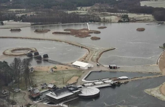 Podniebna choinka nad Piotrkowem Trybunalskim nietypowy lot Aeroklubu Ziemi Piotrkowskiej