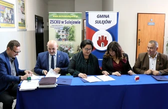 Budynek starego liceum w Sulejowie znów znajduje się w zasobach Gminy Sulejów. Centrum Kształcenia Ustawicznego zyska oddziały licealne