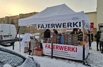 Fajerwerki w Piotrkowie wciąż na topie. Co kupują mieszkańcy przed Sylwestrem