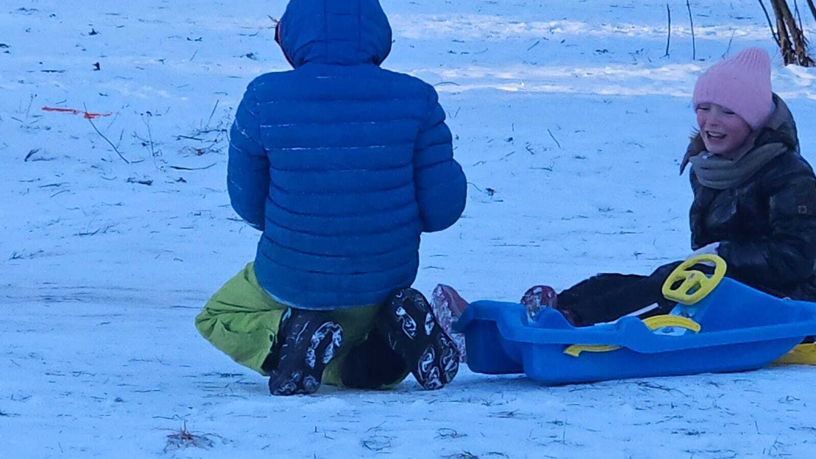 Styczeń w końcu dopisał śniegiem. To idealna okazja na zimowe aktywności. Jak Piotrkowianie spędzają prawdziwie zimowy weekend