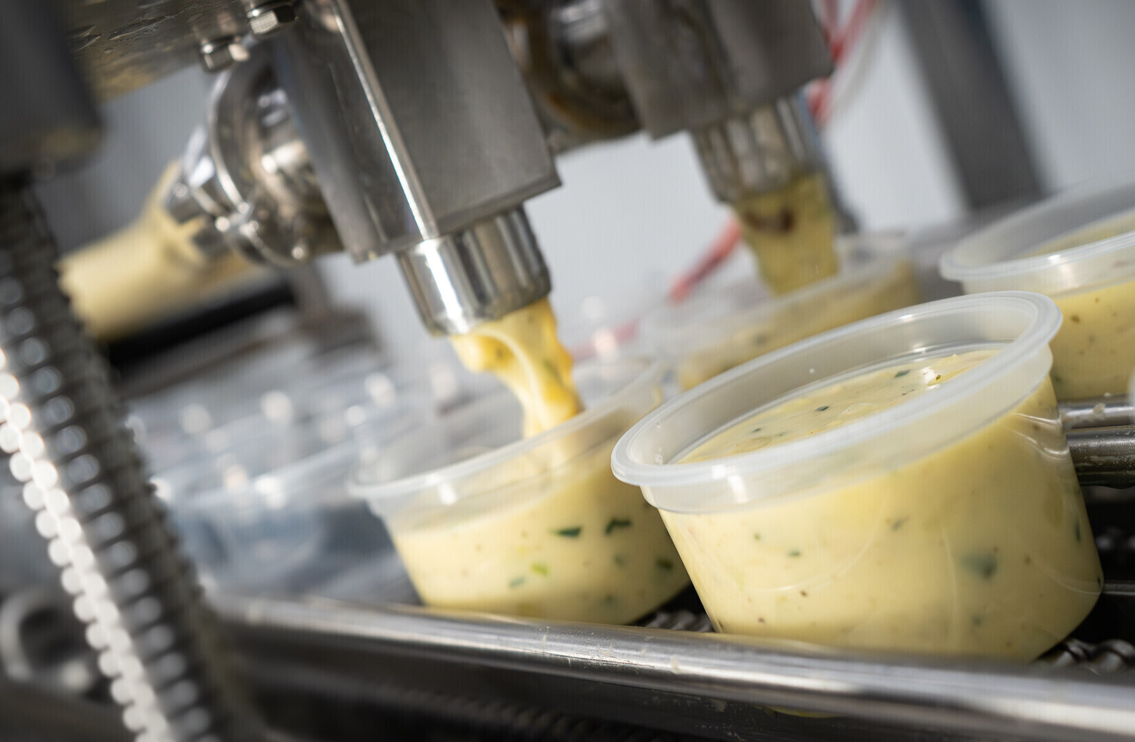 Jak powstają zupy Szamamm dla Żabki produkcja w Nowalijka Convenience Food