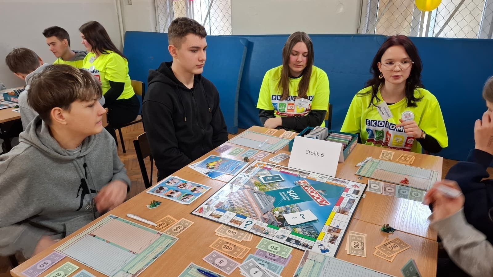 Monopoly które uczy ekonomii. III edycja turnieju w ZSP nr 5 w Piotrkowie Trybunalskim
