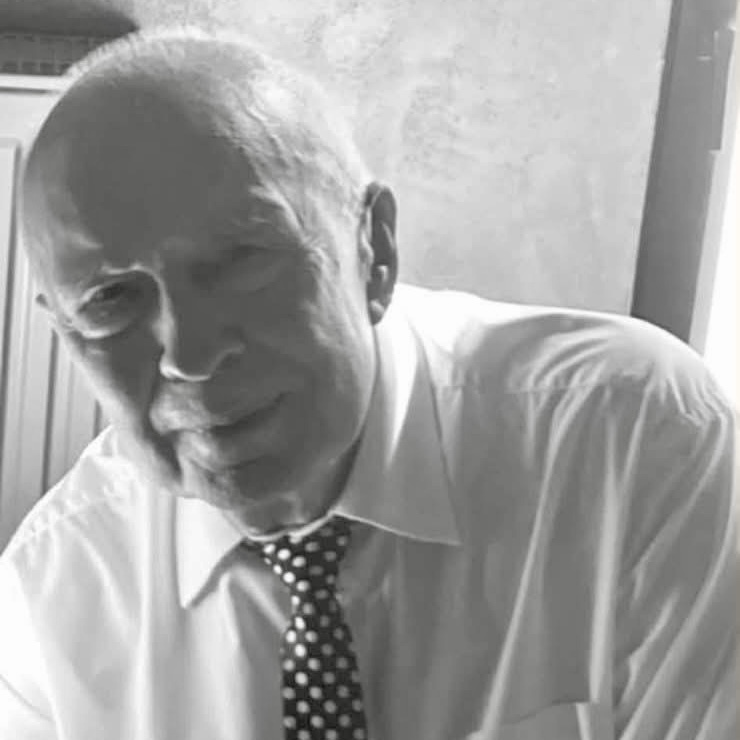 Zmarł były dyrektor III LO i nauczyciel Chrobrego. Szkoła żegna Janusza Warakomskiego